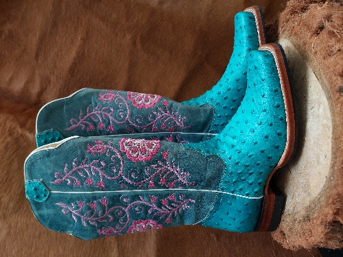 Botas mexicanas talla 37.