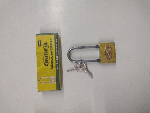 Candado dorado 38mm Aro largo Centinela