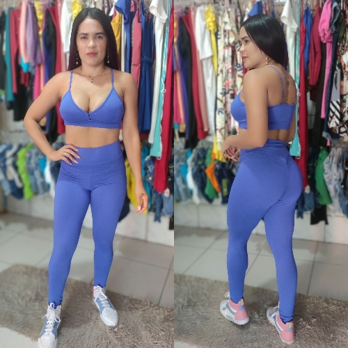 Conjunto calça empina bumbum e top com bojo