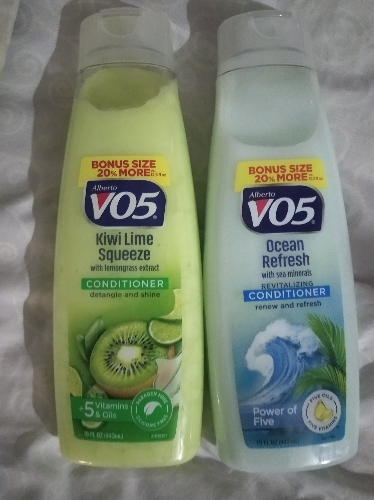 ACONDICIONADOR ALBERTO VO5 (15 OZ, 443 ML)