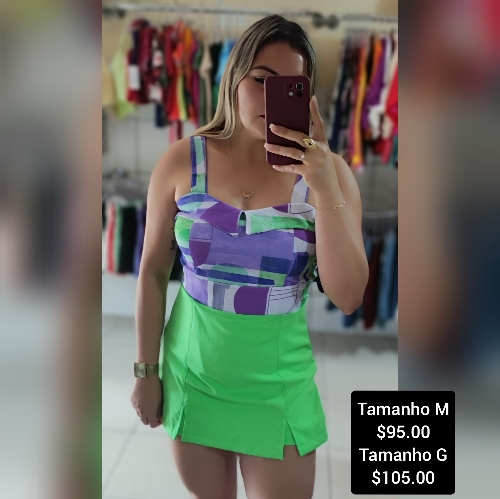 Conjunto em alfaiataria short saia e cropped alça G