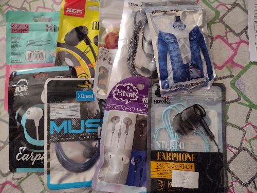 Audifono económico manos libres EAR-M101