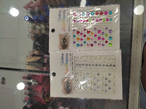 Gema para peinados y maquillaje