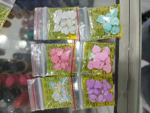 Corazones 3D uñas