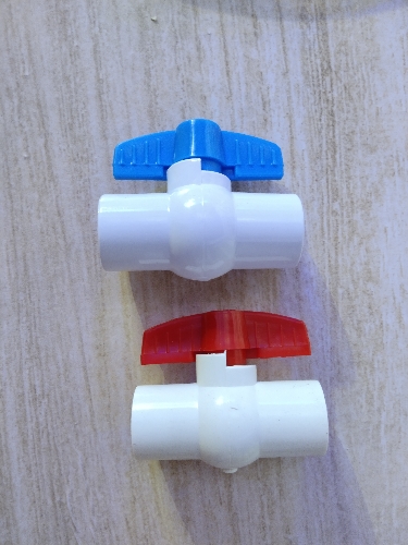 Llave  paso rosca 1/2