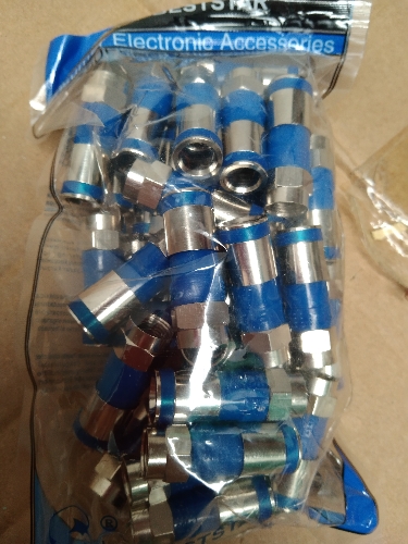 Terminal coaxial rosca fina