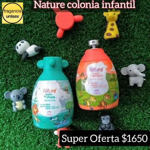 Nature colonia infantil jugando en la lluvia