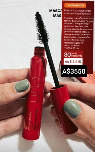 una mascara de pestaña volumen magnifico