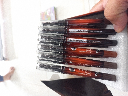 Lapiz perfilador de cejas