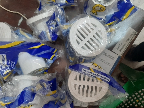 REJILLA CON SOSCO 3×2. PVC