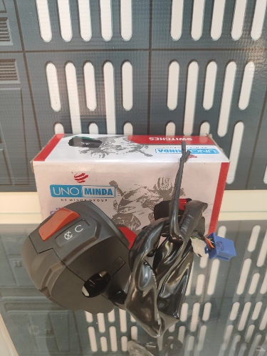 Comando derecho Pulsar Ns200 original
