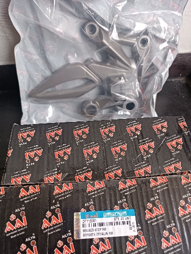Soporte de pedalin Derecho Rs200