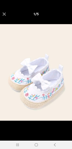 Zapatos Blancos Flores Bordadas con lazito