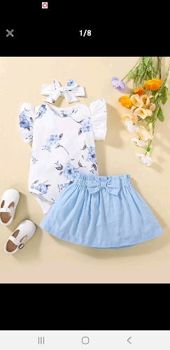 Conjunto Bodysuit y Falda celeste con blanco flores