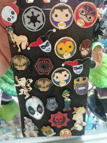 Broches - Pines metálicos - héroes - terror - anime - 100135