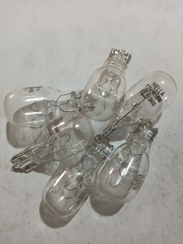 COLA DE PESCADO  MEDIANO 12V  W16W