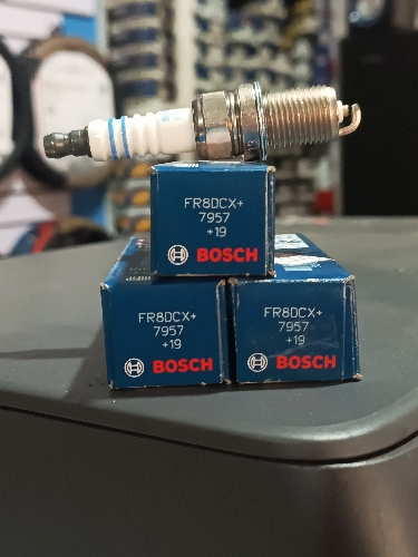 CANDELAS  BOSCH COPA 21  WR8DC7905
