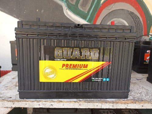 BATERIA GUARD 900 AMP  PREMIUM  DE TORNULLODE TORNILLO