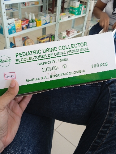 Recolector de orina pediátrico