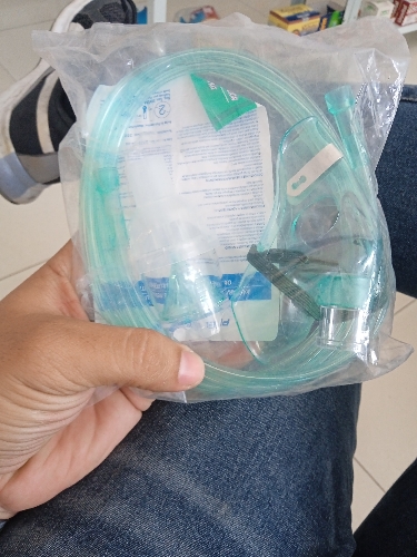 Mascara de oxigeno más kit nebulizador