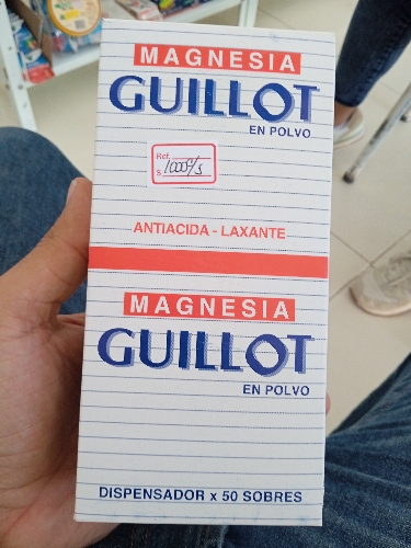 Magnesia Guillot sobre  polvo