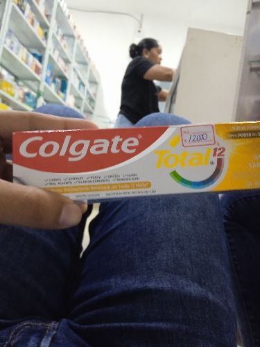 Colgate total 12 antisarro x 75ml