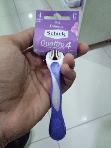 Schick quattro for women