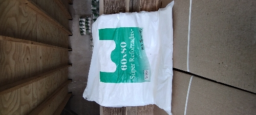 Camiseta blanca 60×80x10