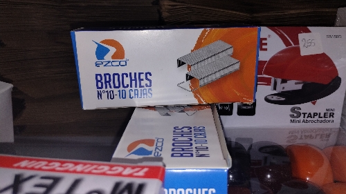 Broches