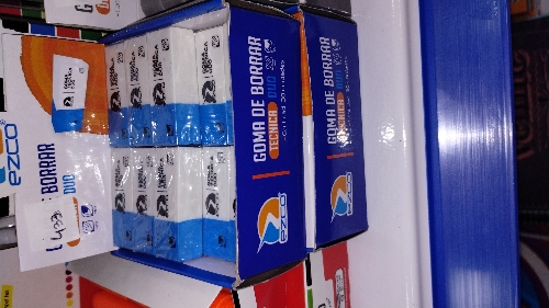 Goma de borrar simball azul y blanco