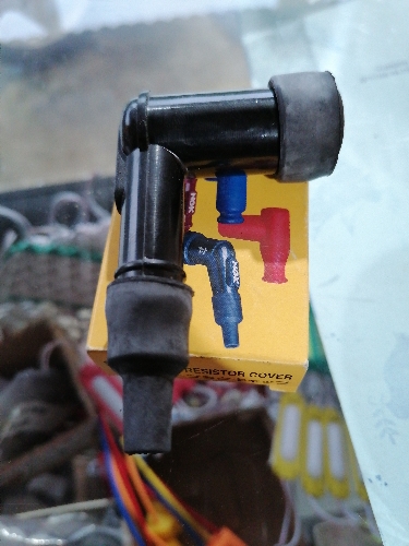 CAPUCHON DE CANDELA LB05F NEGRO NGK