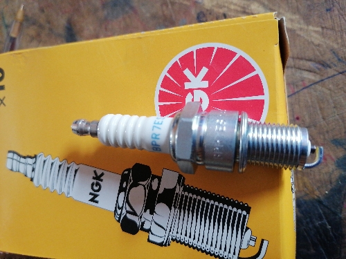 CANDELA BPR7ES NGK