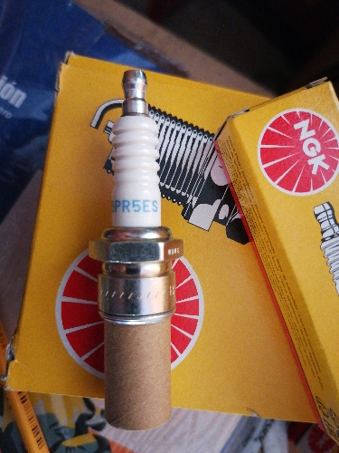 CANDELA BPR5ES NGK
