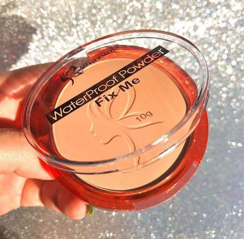 Polvo compacto FIX ME Waterpoof Powder D'hermosa