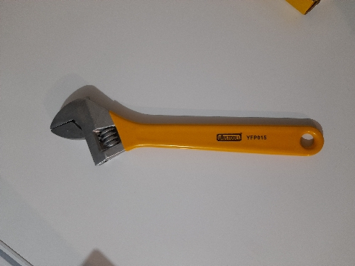 Llave Francesa m/plástico 15"