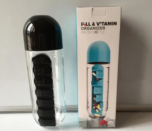 BOTELLA DE AGUA CON PASTILLERO
