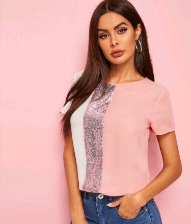 BLUSA ROSADA CON LENTEJUELAS