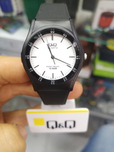Reloj Q&Q plástico