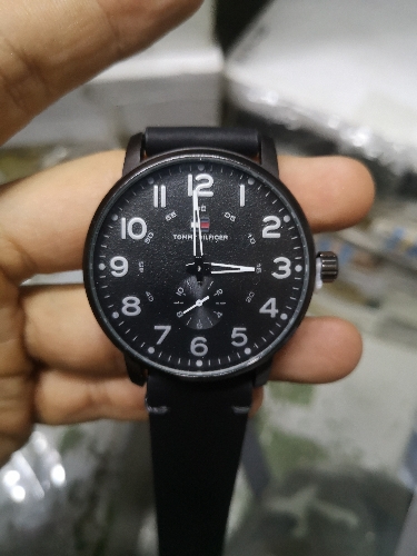 Reloj TOMMY Cuero