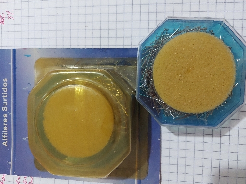 Alfileres surtidos x 200 und caja plástica