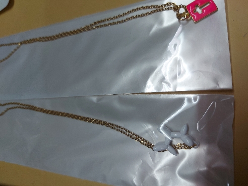 CADENA CON DIJE ESMALTADO