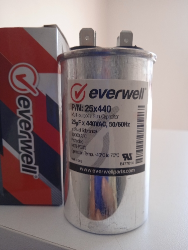 CAPACITADOR 25 MFD 440V
