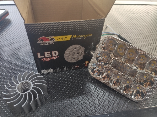 36 LED cuadrado.