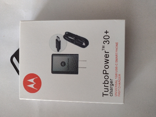 Cargador tipo C Motorola turbo pawer tm30