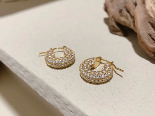 Argolla pequeña piedras dorado y plateado 18K