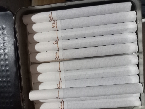 Cigarro solto un