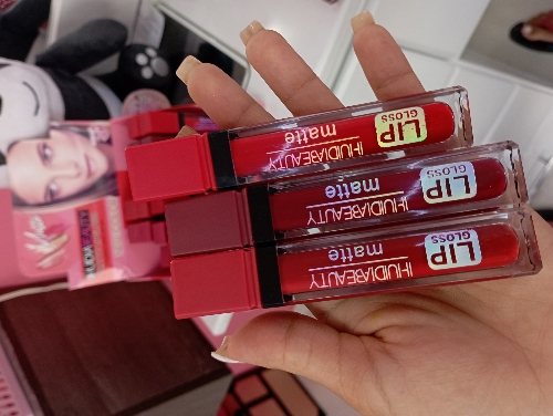 Labial matte huda Beauty