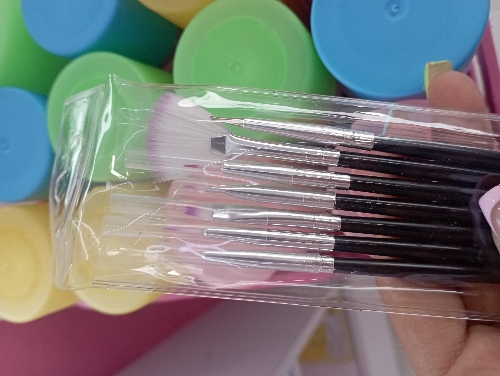 Pinceles de uñas