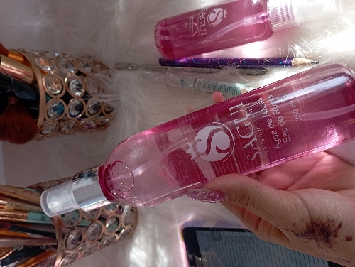 Agua de rosas sagui