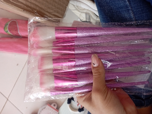Brochas fuccia